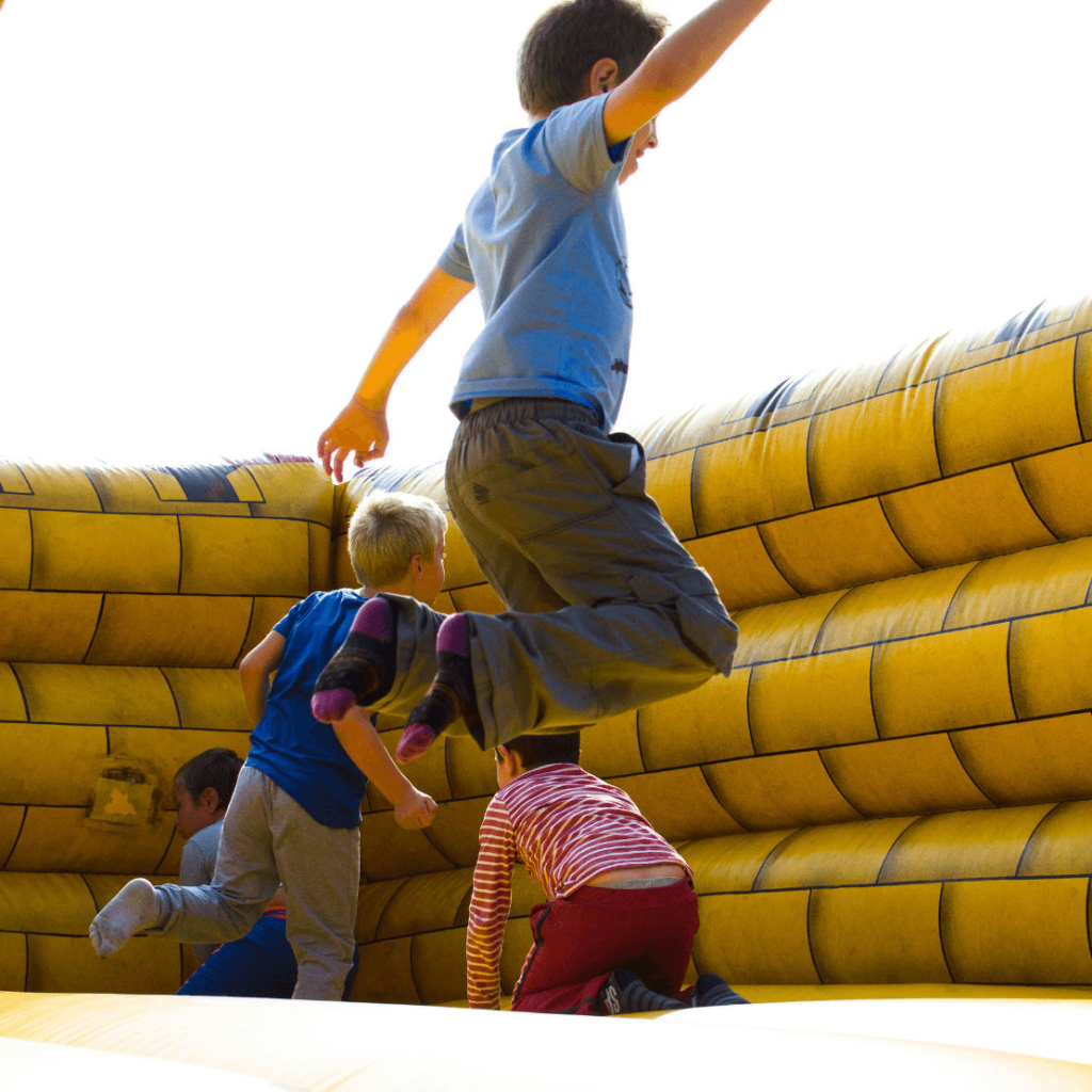 location chateaux gonflables enfants