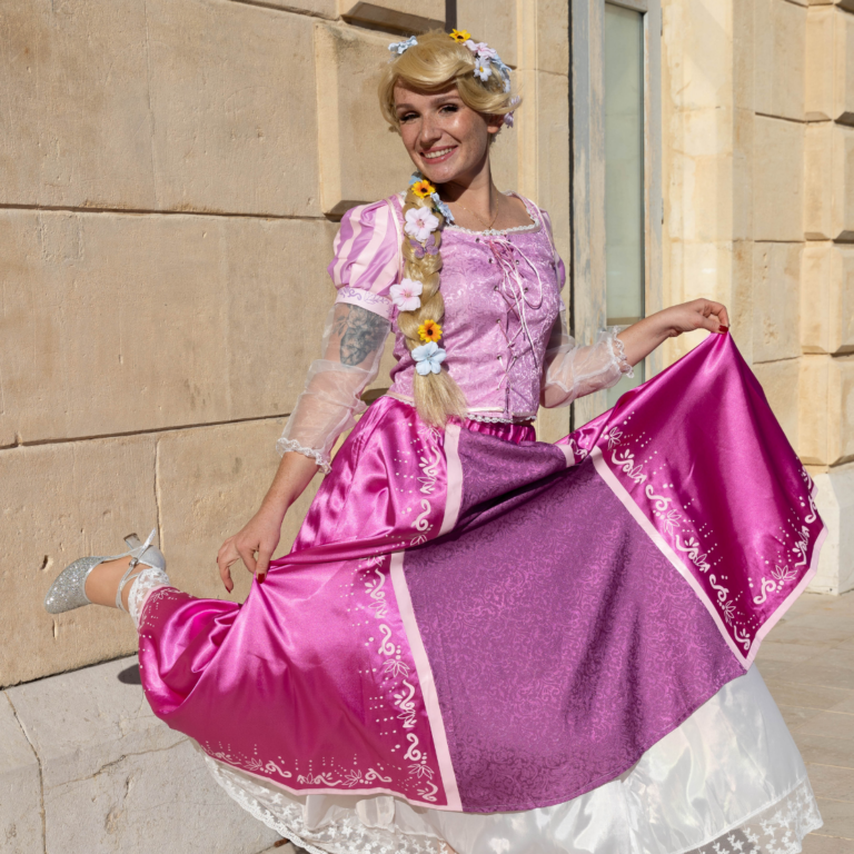 Raiponce robe violette princesse